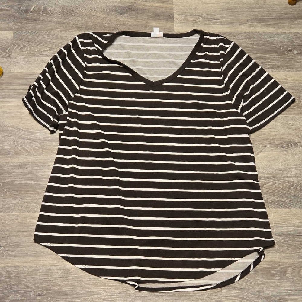 Lularoe Brown And White Striped Christy Tee Size 2XL